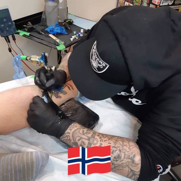 Meet your Posher, Mark - Picture 1 of 1